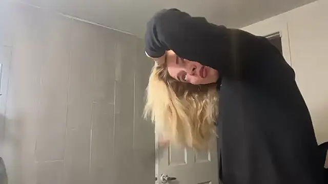 Snapshot of lanasharapovaxxx chatting on February 14, 2026, 3:53 pm lanasharapovaxxx online show from February 14, 2026, 3:53 pm