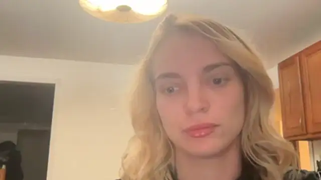 Snapshot of lanasharapovaxxx chatting on February 17, 2026, 12:40 am lanasharapovaxxx online show from February 17, 2026, 12:40 am