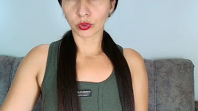 Snapshot of alana_pink95 chatting on November 13, 2025, 7:02 pm alana pink95 online show from November 13, 2025, 7:02 pm