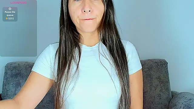 Snapshot of alana_pink95 chatting on December 18, 2025, 12:33 pm alana pink95 online show from December 18, 2025, 12:33 pm