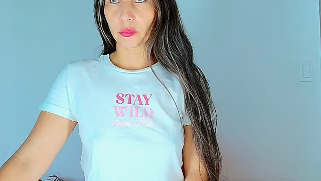 Snapshot of alana_pink95 chatting on March 5, 2026, 12:23 pm alana pink95 online show from March 5, 2026, 12:23 pm