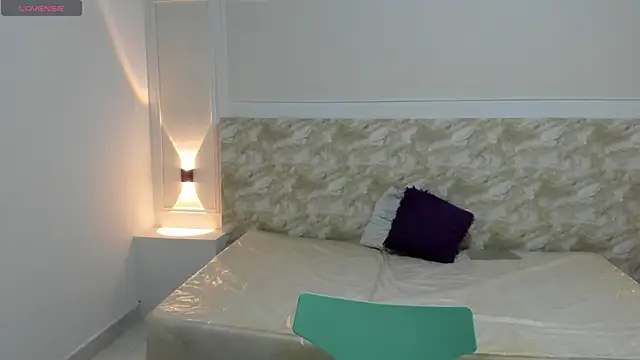 Snapshot of ScarlettLee8 chatting on November 11, 2025, 3:28 am ScarlettLee8 online show from November 11, 2025, 3:28 am