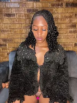 Snapshot of SP1CY_MOMMY chatting on November 18, 2025, 12:16 am SP1CY MOMMY online show from November 18, 2025, 12:16 am