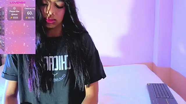 MelissaLuxx online show from November 28, 2025, 11:24 am