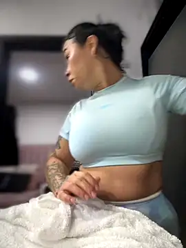 Natural BIGASS Nina online show from November 24, 2025, 10:04 am