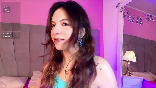 kittyblooms online show from February 2, 2026, 1:10 pm