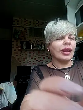 Snapshot of MilkySky chatting on November 7, 2025, 9:31 am MilkySky online show from November 7, 2025, 9:31 am