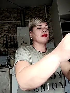 Snapshot of MilkySky chatting on November 8, 2025, 9:46 pm MilkySky online show from November 8, 2025, 9:46 pm