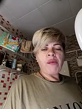 Snapshot of MilkySky chatting on November 11, 2025, 8:20 pm MilkySky online show from November 11, 2025, 8:20 pm