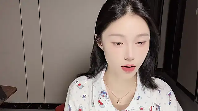 yuyu-33 online show from June 21, 2026, 3:58 pm