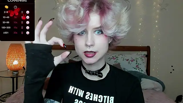 Angel Julles online show from July 18, 2026, 4:33 pm