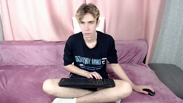 Harvey foster online show from November 16, 2025, 5:29 pm