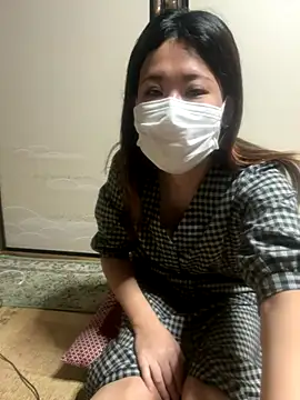 Snapshot of tsuk4s4_ chatting on November 4, 2025, 2:43 am tsuk4s4 online show from November 4, 2025, 2:43 am