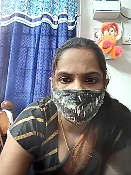 Snapshot of Cutie_Rani chatting on November 18, 2025, 7:57 am Cutie Rani online show from November 18, 2025, 7:57 am