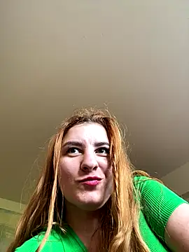 MOLO-ko online show from October 30, 2025, 10:49 am