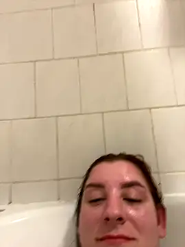 MOLO-ko online show from November 20, 2025, 5:56 pm