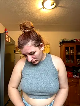 Snapshot of MOLO-ko chatting on November 26, 2025, 11:44 am MOLO-ko online show from November 26, 2025, 11:44 am