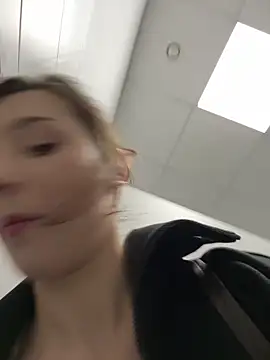 Snapshot of LilluKatten chatting on February 14, 2026, 11:40 am LilluKatten online show from February 14, 2026, 11:40 am