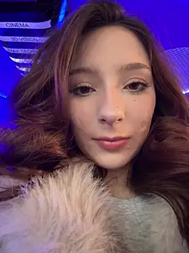 Snapshot of LilluKatten chatting on February 24, 2026, 10:35 am LilluKatten online show from February 24, 2026, 10:35 am