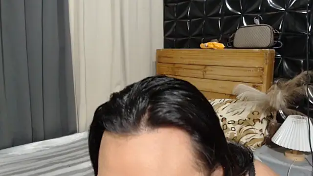 Snapshot of TheExoticJessa chatting on November 5, 2025, 9:26 pm TheExoticJessa online show from November 5, 2025, 9:26 pm