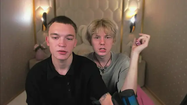 Snapshot of Kevin_Derek chatting on November 1, 2025, 4:20 pm Kevin Derek online show from November 1, 2025, 4:20 pm