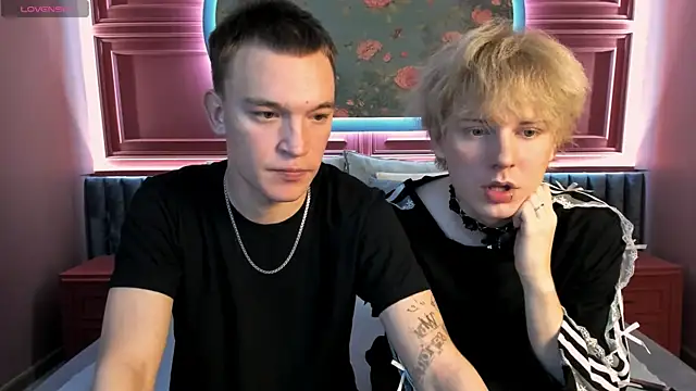 Snapshot of Kevin_Derek chatting on November 8, 2025, 8:07 pm Kevin Derek online show from November 8, 2025, 8:07 pm