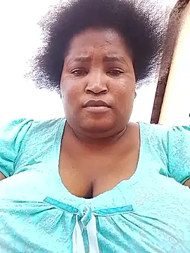 Snapshot of MassiveBoobsxxxx chatting on November 12, 2025, 12:16 pm MassiveBoobsxxxx online show from November 12, 2025, 12:16 pm