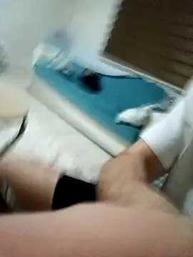 yasinesra757  online show from February 19, 2026, 5:20 pm