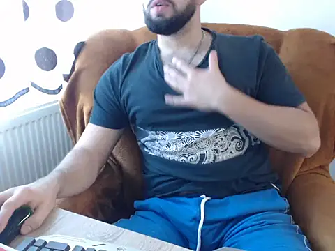 Snapshot of strongcoffee10 chatting on November 5, 2025, 11:43 am strongcoffee10 online show from November 5, 2025, 11:43 am