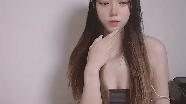 Snapshot of JuliaNoir chatting on January 12, 2026, 3:28 pm JuliaNoir online show from January 12, 2026, 3:28 pm