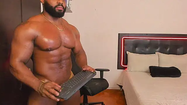 Snapshot of Joseph_palaciios chatting on November 3, 2025, 12:13 am Joseph palaciios online show from November 3, 2025, 12:13 am