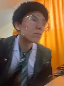 Snapshot of Itsllua21 chatting on October 31, 2025, 8:21 pm Itsllua21 online show from October 31, 2025, 8:21 pm