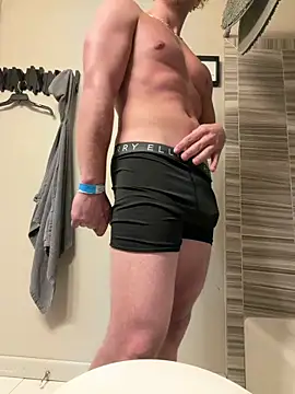 fitwhitecock online show from February 15, 2026, 6:15 pm