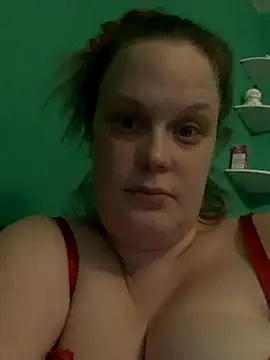 Snapshot of Siddypops99 chatting on October 31, 2025, 10:33 pm Siddypops99 online show from October 31, 2025, 10:33 pm