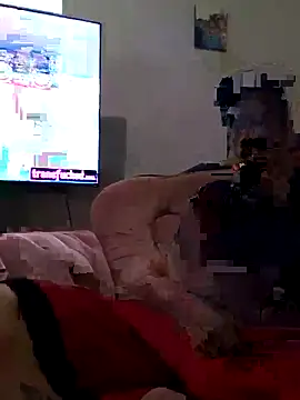 feoGG197 online show from April 9, 2026, 6:35 pm