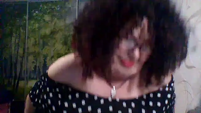 Snapshot of Milaniya606 chatting on June 17, 2026, 5:25 pm Milaniya606 online show from June 17, 2026, 5:25 pm