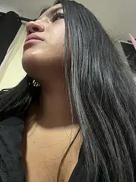 Samantha firee online show from March 12, 2026, 11:27 am