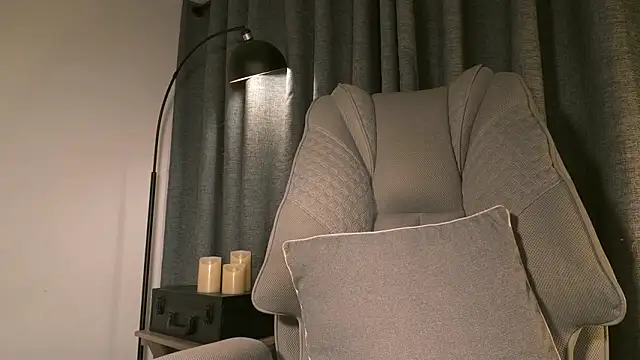 Snapshot of lianewhite chatting on February 5, 2026, 12:15 am lianewhite online show from February 5, 2026, 12:15 am