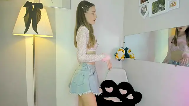 DianaBBurn online show from November 8, 2025, 6:24 am