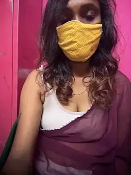 Snapshot of Queen-dhivya chatting on November 14, 2025, 12:09 am Queen-dhivya online show from November 14, 2025, 12:09 am