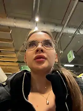 KristiRich online show from November 29, 2025, 8:28 am