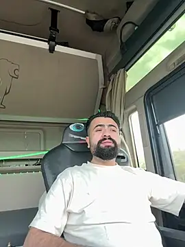 Snapshot of JanSy0 chatting on April 16, 2026, 7:53 am JanSy0 online show from April 16, 2026, 7:53 am