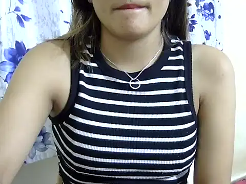 Snapshot of maira_33 chatting on June 16, 2026, 3:58 pm maira 33 online show from June 16, 2026, 3:58 pm