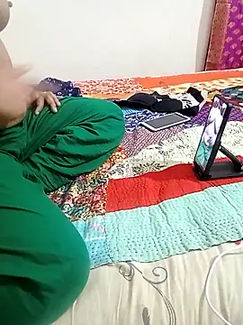 Snapshot of Lema-00 chatting on February 16, 2026, 10:06 pm Lema-00 online show from February 16, 2026, 10:06 pm