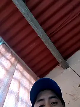 Ulis25 online show from February 8, 2026, 11:08 pm