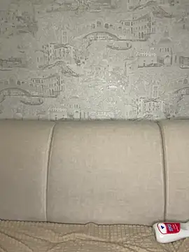 Snapshot of StarrySkylar chatting on November 12, 2025, 1:55 pm StarrySkylar online show from November 12, 2025, 1:55 pm