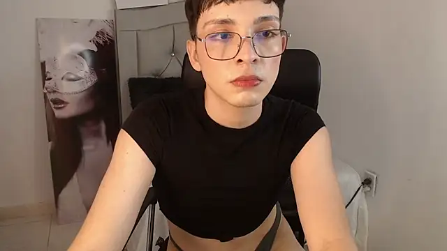 LiamHeat  online show from November 12, 2025, 5:08 am