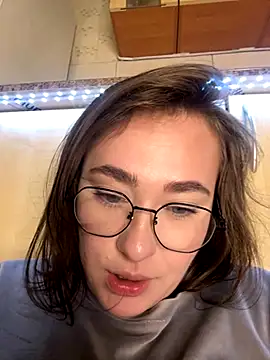 Snapshot of SquirtsonElsa chatting on November 5, 2025, 12:32 am SquirtsonElsa online show from November 5, 2025, 12:32 am