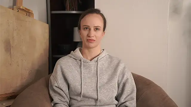 Snapshot of BritniKwak chatting on November 1, 2025, 8:16 am BritniKwak online show from November 1, 2025, 8:16 am