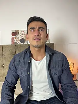 Chris Clarck online show from December 22, 2025, 8:39 pm